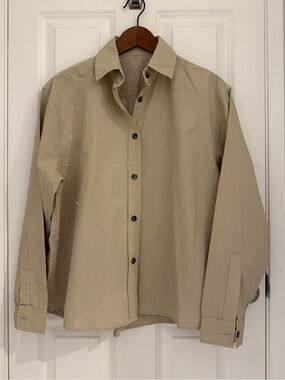 PERFECTWHITETEE PERFECT WHITE TEE
JAMES PUTTY BUTTON UP